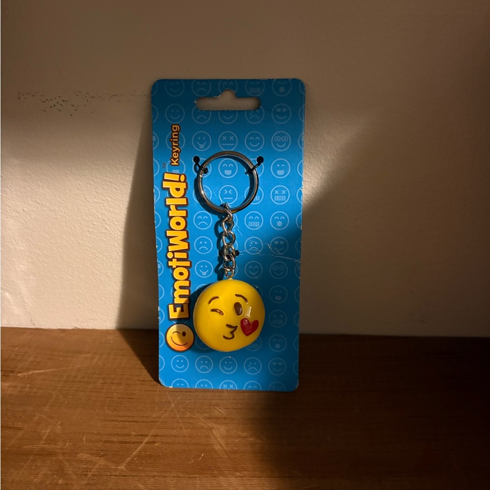Emoji Keyring - Yellow